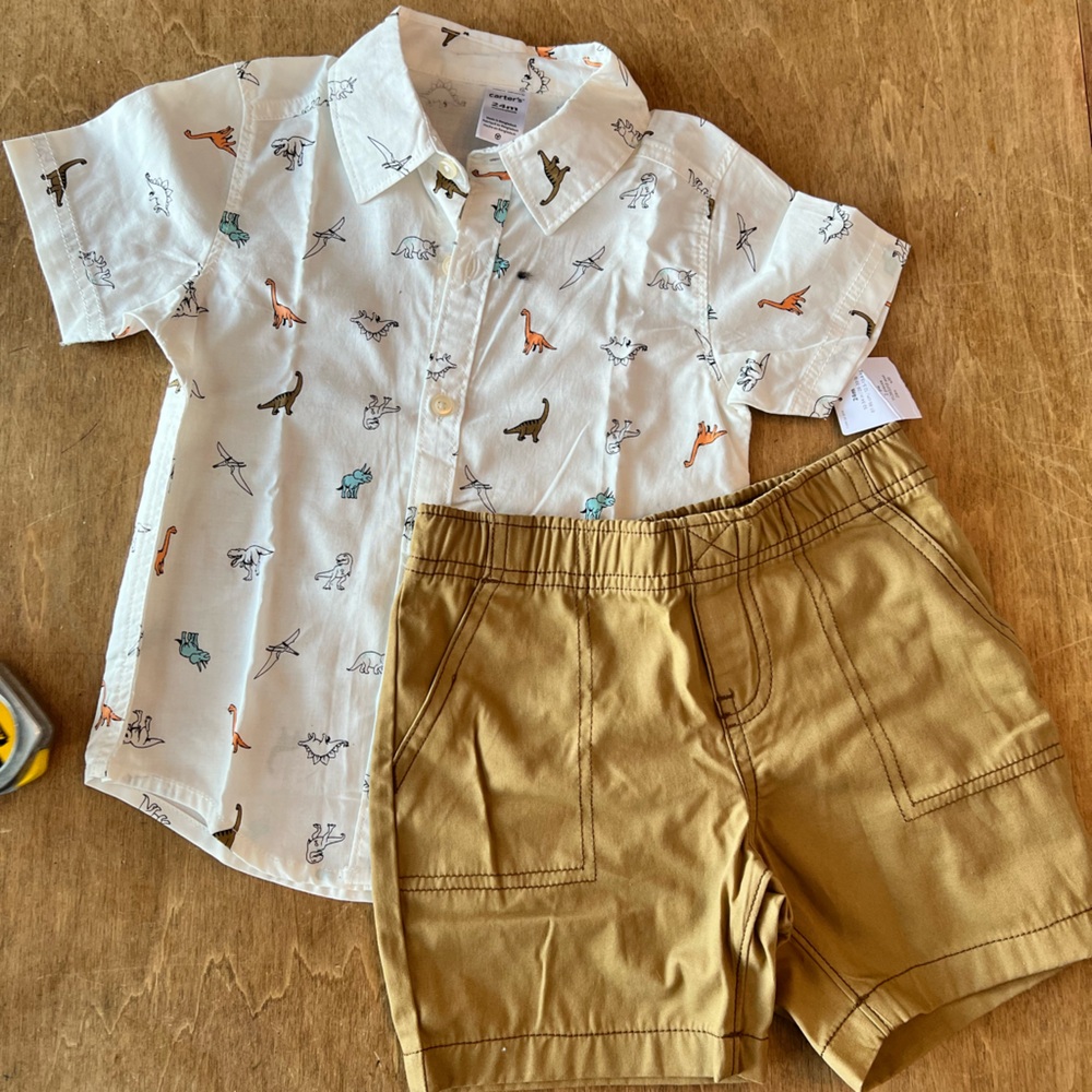 Carter’s 24 month Dinosaur Button Up Shirt  and Short Set 2 piece NWT